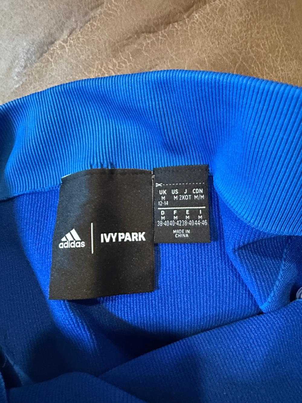 Adidas x Ivy Park NWT blue bike shorts, medium - Picture 5 of 7